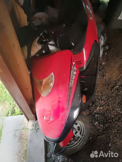 Скутер Gryphon