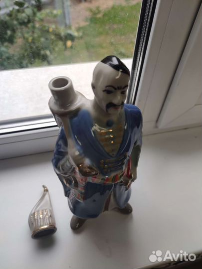 Штоф, графин Тарас Бульба (казак)