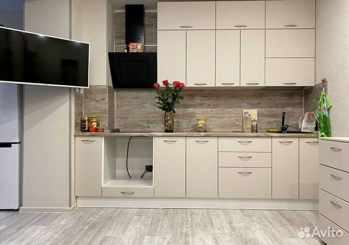 Кухонный гарнитур от фабрики мебели