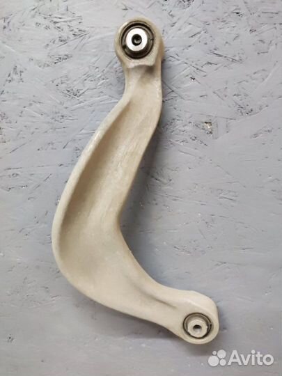 Рычаг подвески верхний задний левый Audi A6 C7