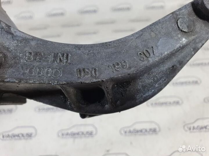 Кронштейн двигателя Volkswagen Passat B5 3B2 1.9