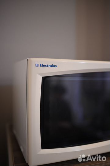 Микроволновка electrolux
