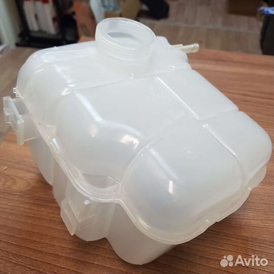 Бачок расширительный Chevrolet Cruze, Opel Astra J