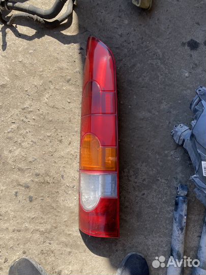 Правый фонарь рено кенго