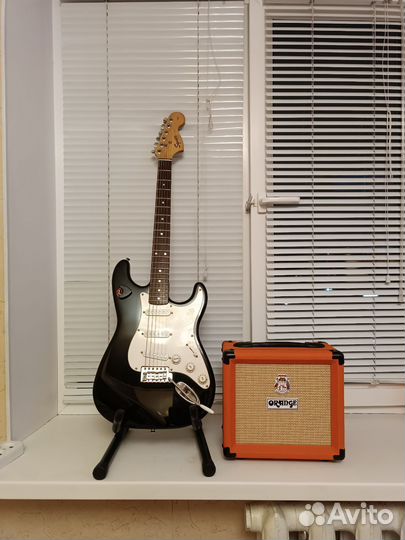 Электрогитара Fender Squier Strat усилитель Orange