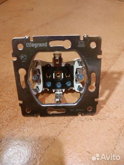 Розетка Legrand