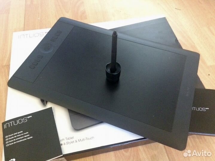 Wacom intuos pro L. графический планшет