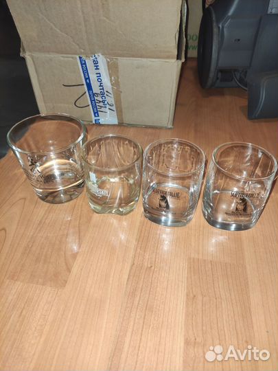 Рюмки, бокалы, чашки