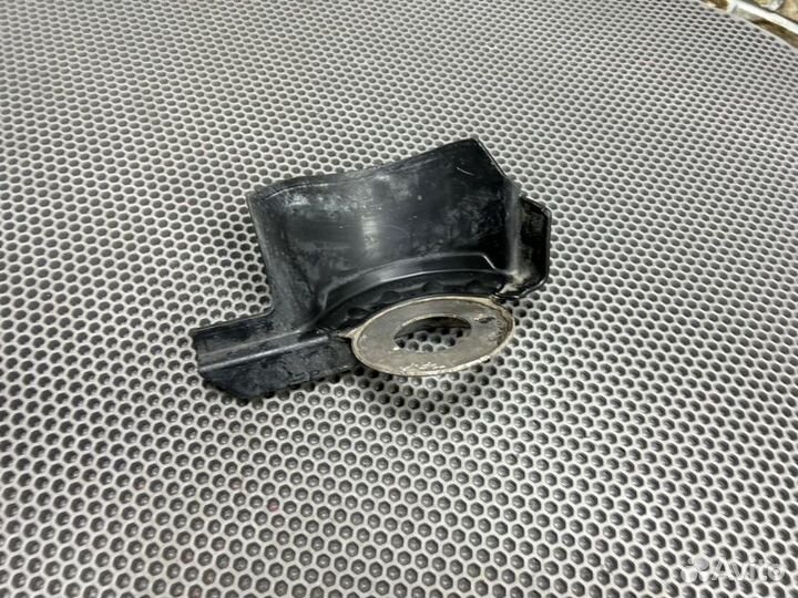 Пыльник амортизатора задний левый Audi A4 B8 2012