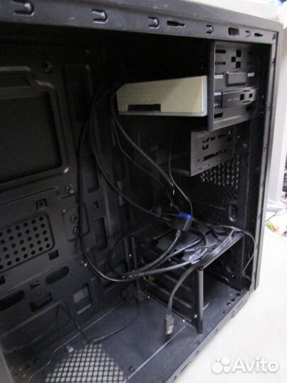 Корпус Miditower Zalman Z1 NEO