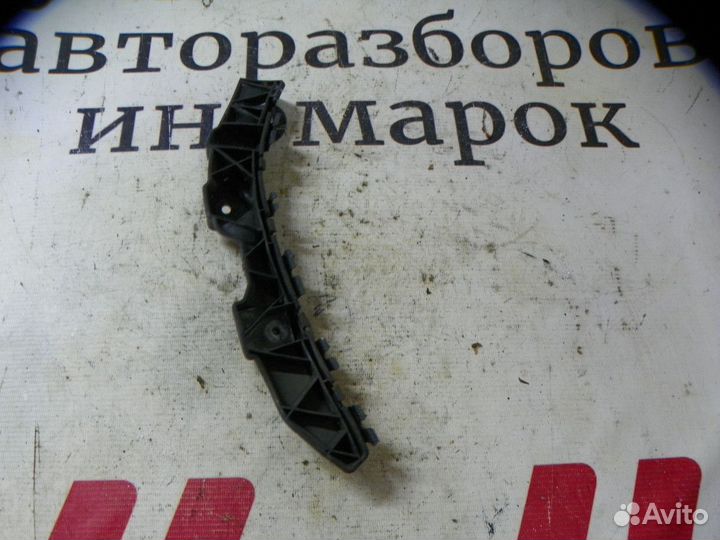 Направляющая заднего бампера Kia Ceed