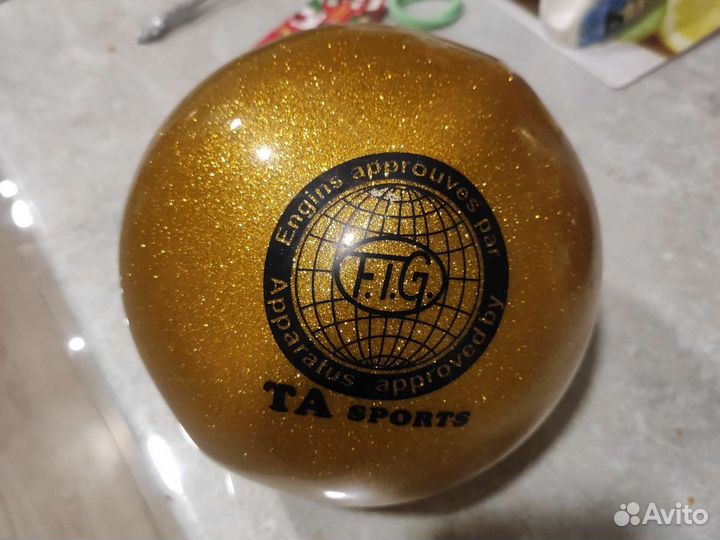 Мяч гимнастический 20см с блестками