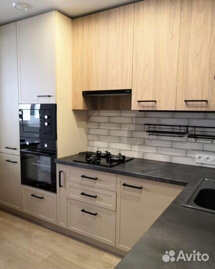 Кухонный гарнитур угловой