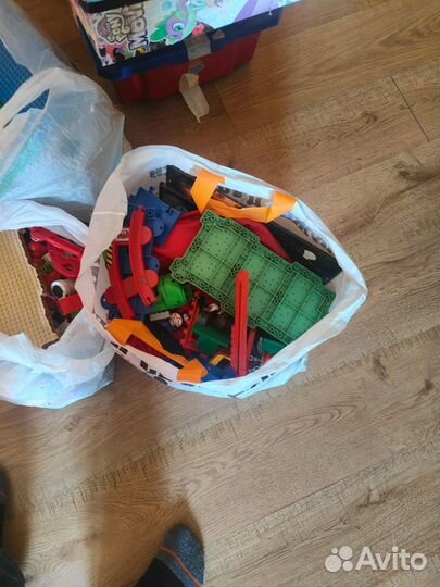 Конструкстор lego