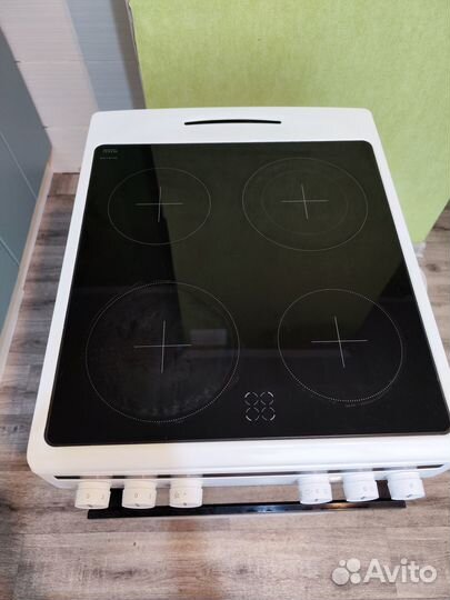 Электрическая плита Hansa