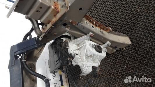 Передняя панель крепления облицовки (телевизор) ni