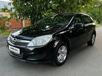 Opel Astra 1.8 AT, 2014, 125 500 км, с пробегом, цена 770 000 руб.