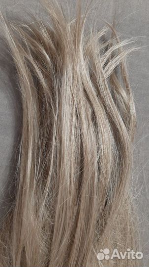 Волосы на заколках блонд