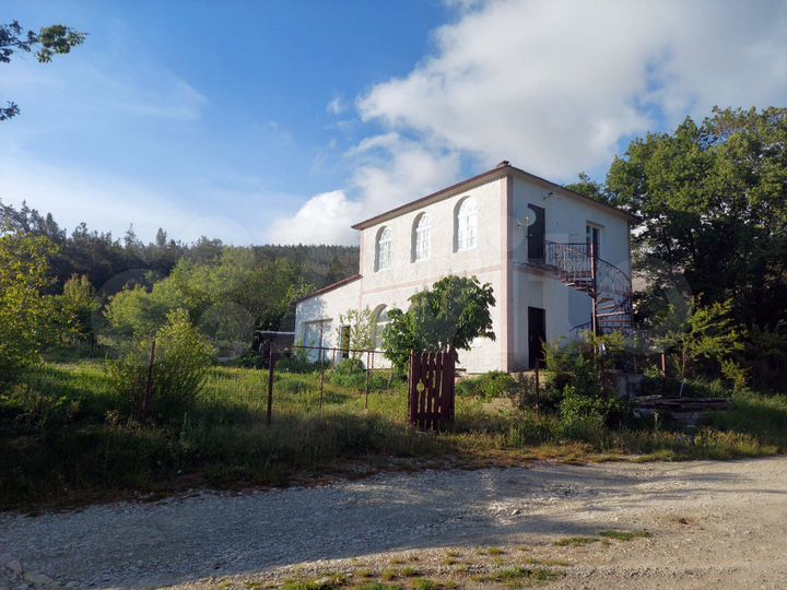 Коттедж 160 м² на участке 10 сот.