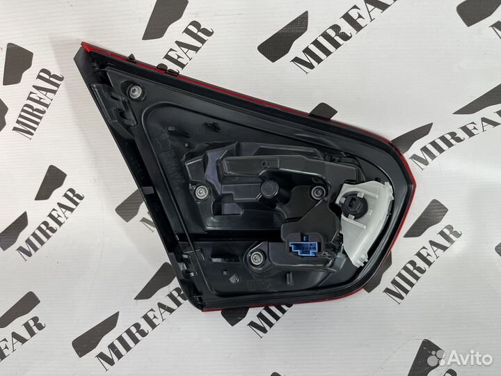 Задний правый внутренний фонарь Mercedes-Benz GLA