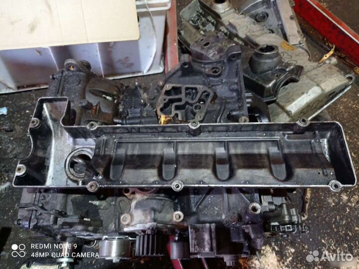 Mercedes 124 W124 Мерседес клапанная крышка 250D