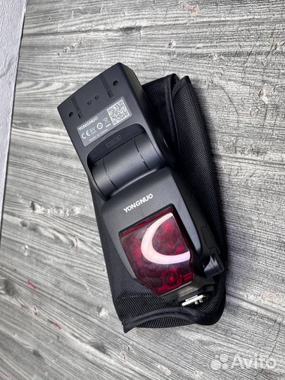 Фотовспышка Yongnuo Speedlite YN685 II