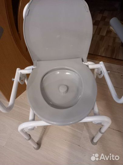 Кресло стул санитарный