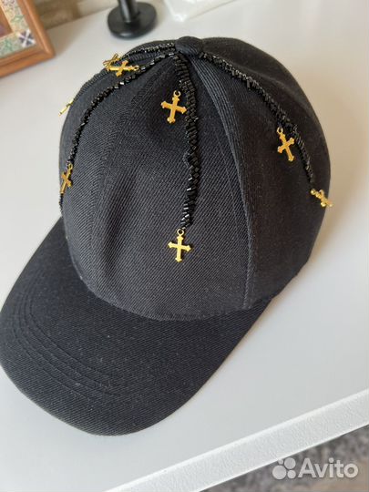 Кепка с вышивкой