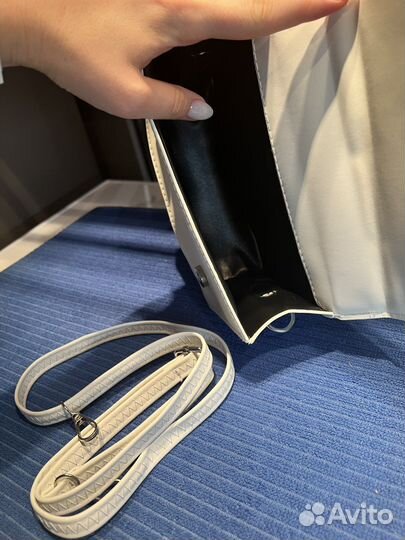 Клатчи разные женские