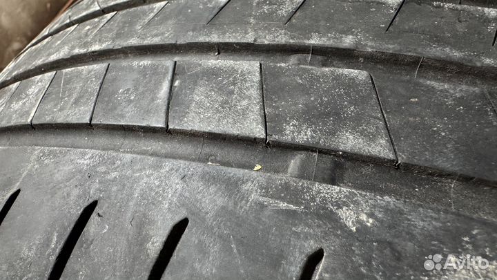 Bridgestone Alenza 001 245/45 R19