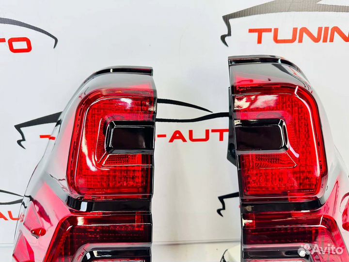 Стоп - сигналы Toyota Land Cruiser Prado 120 E5152