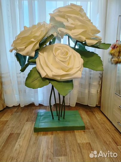 Ростовые цветы из изолона