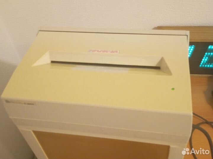 Уничтожитель документов Defender C-22CC