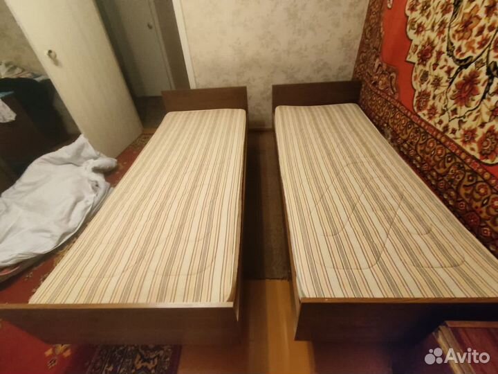 Кровать