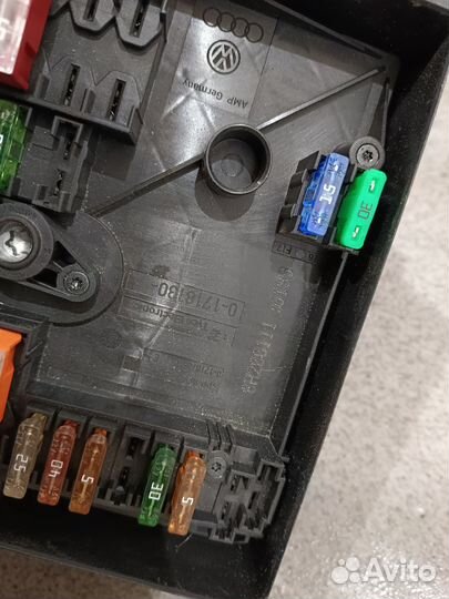 Блок реле под капотом для Volkswagen Tiguan 1 NF