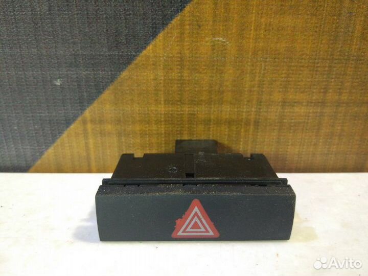 Кнопка аварийной остановки Audi A6 C6 AUK 2004