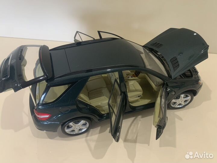 1/18 Mercedes ML Class, Minichamps