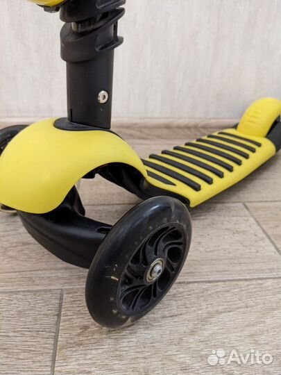 Детский трёхколёсный самокат Kreiss