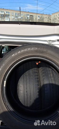 Goodyear EfficientGrip Performance 205/60 R16