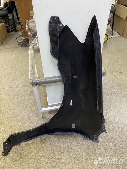 Крыло перед прав Toyota Corolla E120