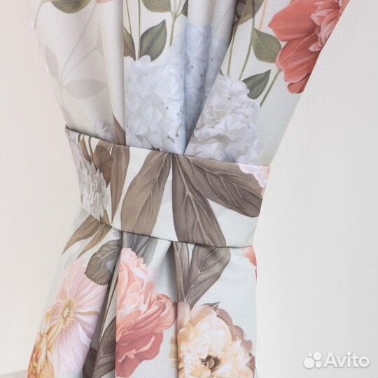 Комплект штор для кухни с подхватами Этель 'Цветущ