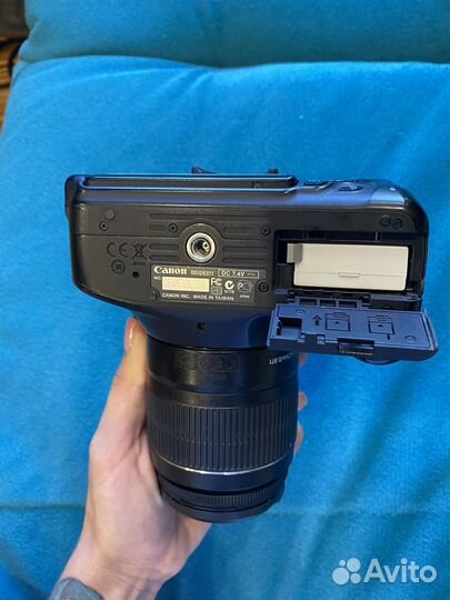 Зеркальный фотоаппарат canon 600d
