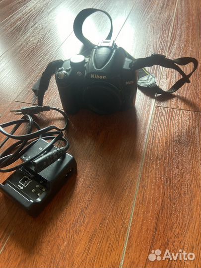 Зеркальный фотоаппарат nikon