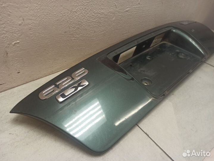 Накладка двери багажника