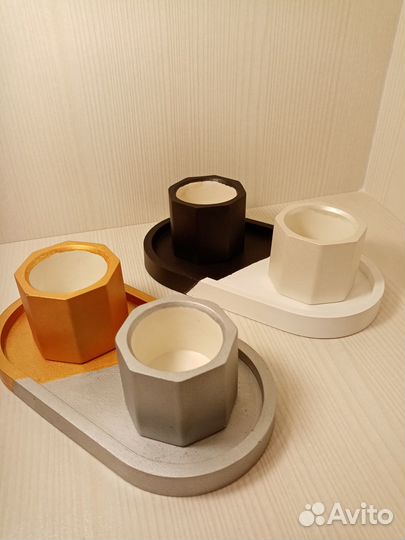 Гипсовые изделия. Подставки, подсвечники