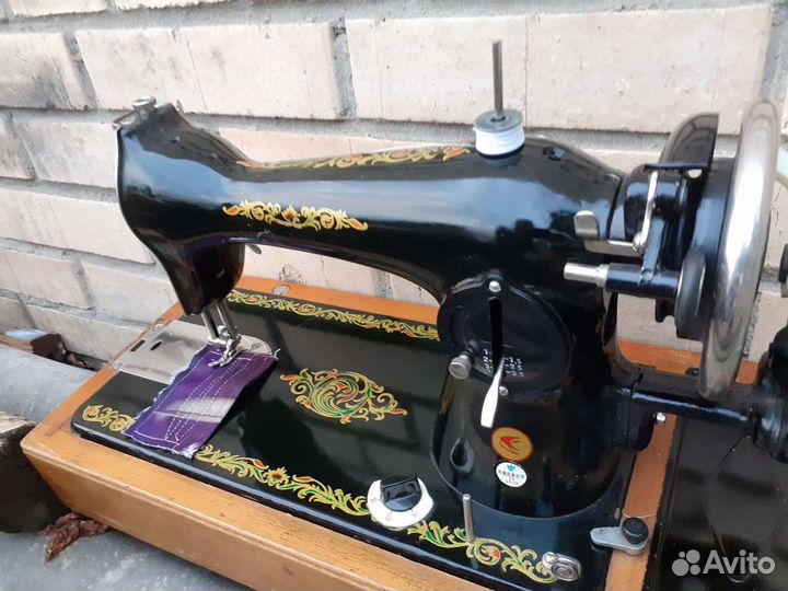 Швейная машинка подольск 2м как новые машинки
