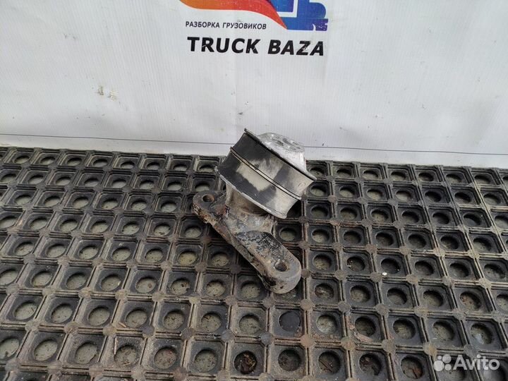 Подушка двигателя передняя правая