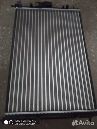 Радиатор Рено Логан,Дастер 10- г.в