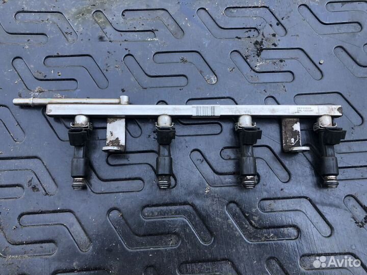 Рампа топливная Geely Emgrand EC7 1.8