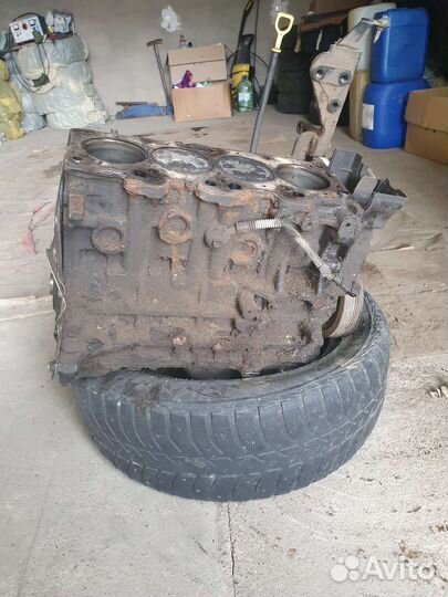 Блок цилиндра Хундай 2л